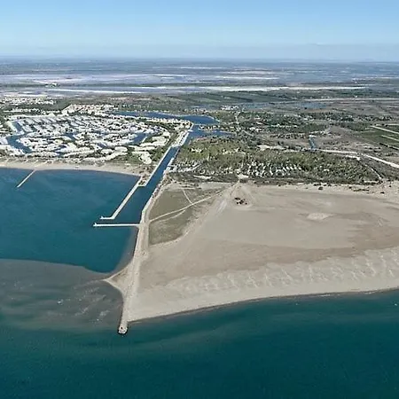 De La Mer, T2, 4 Couchages, Sur La Le Grau-du-Roi